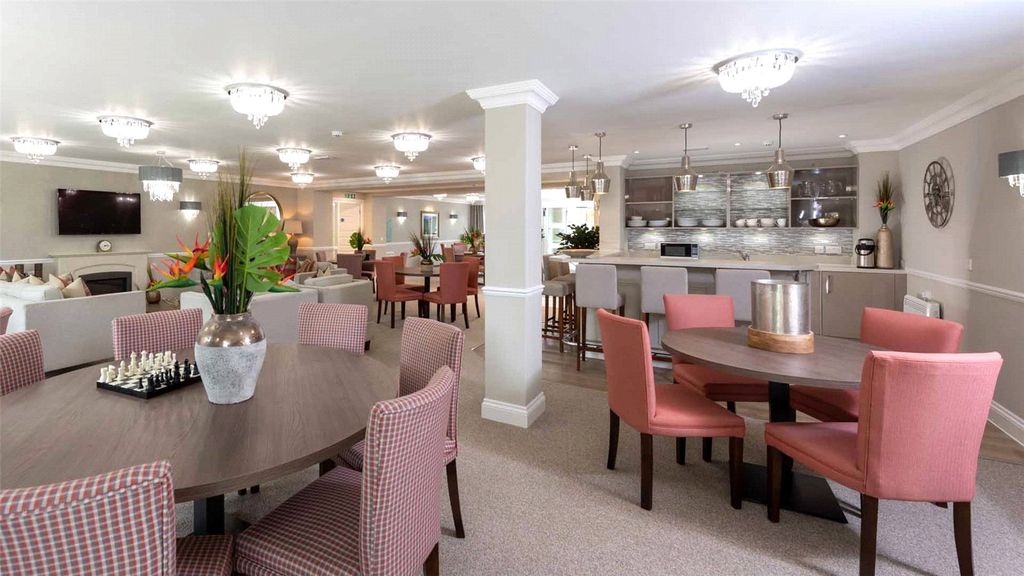 Property photo 1 of 7 Picture No. 14