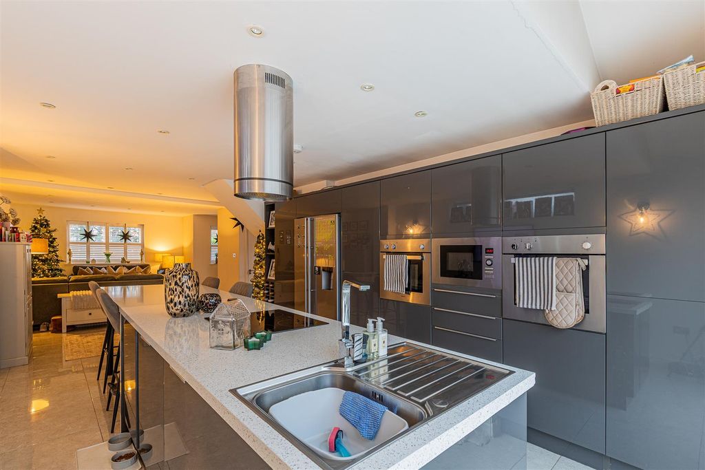 Property photo 3 of 20 Washbourne Cottage-17.Jpg