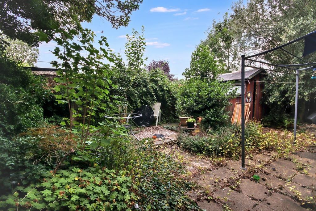 Property photo 3 of 18