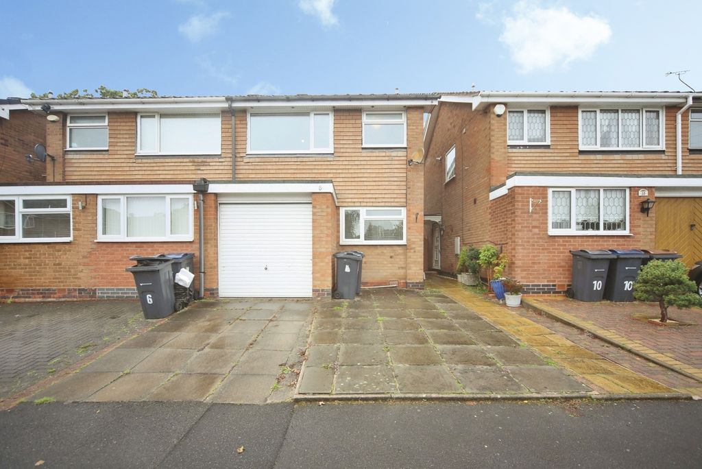 Property photo 1 of 17 Pbox-Img.Jpg
