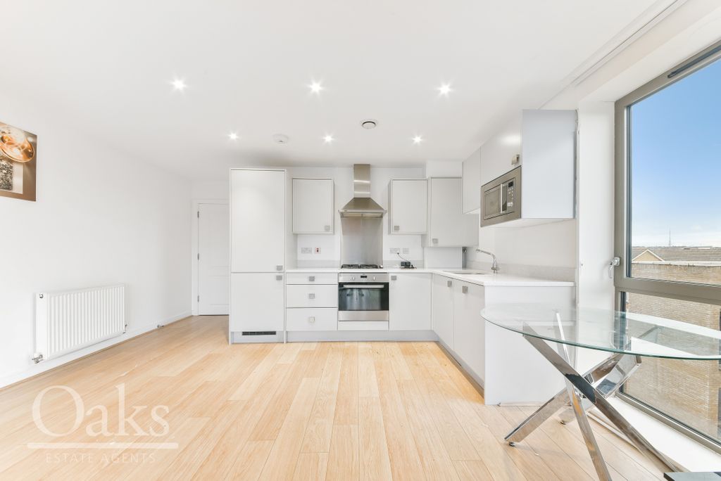 Property photo 3 of 8 Kitchen / Dining Roo