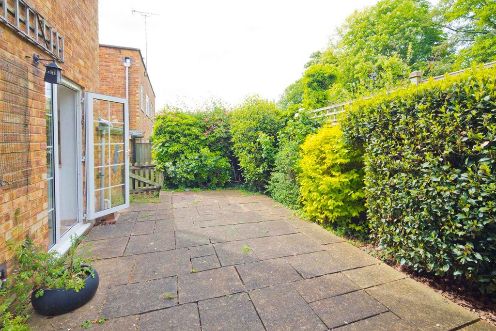 Property photo 2 of 10