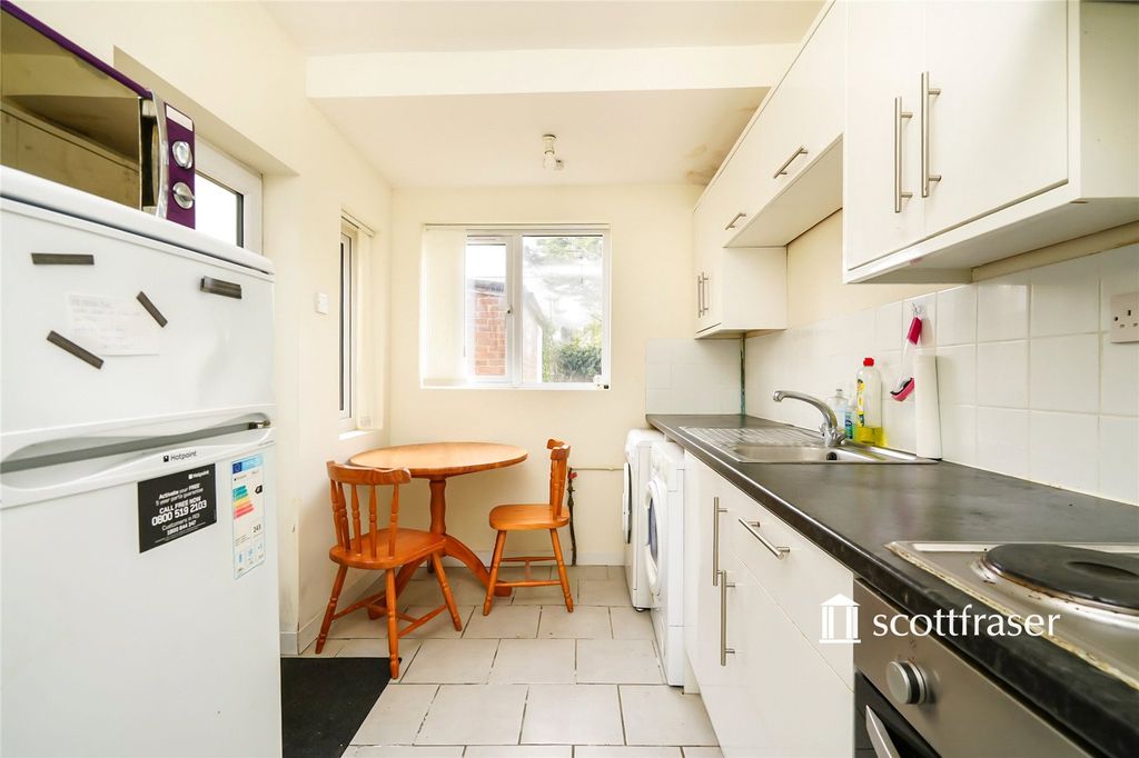Property photo 3 of 9 Picture No. 06