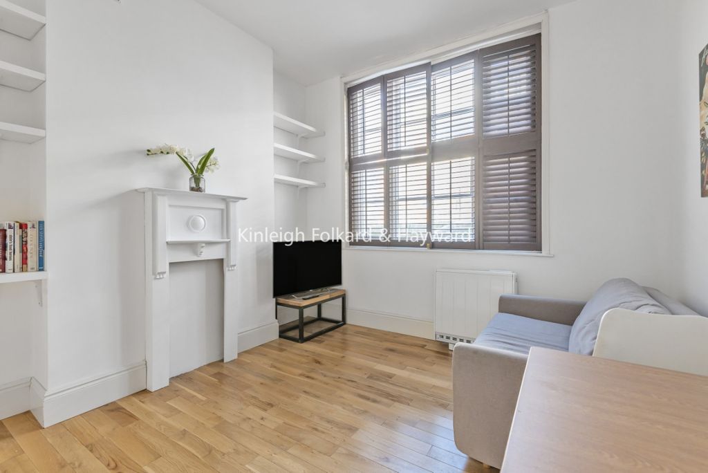 Property photo 1 of 8 E38F0d7E-6465-45A6-9