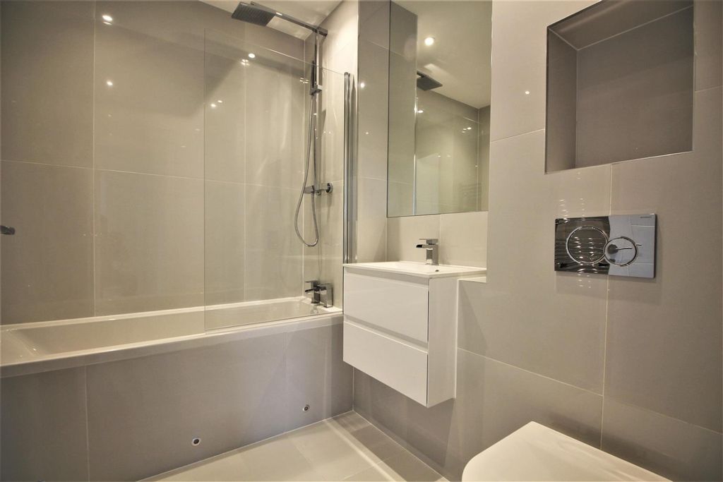 Property photo 2 of 6 5176752