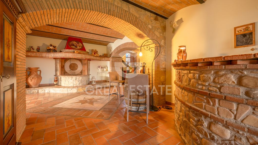 Property photo 2 of 59 Interiors