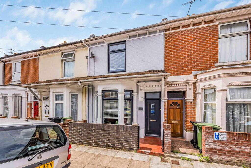 Property photo 1 of 16 55 Paulsgrove Road, Portsmouth-Small-Porticomarket