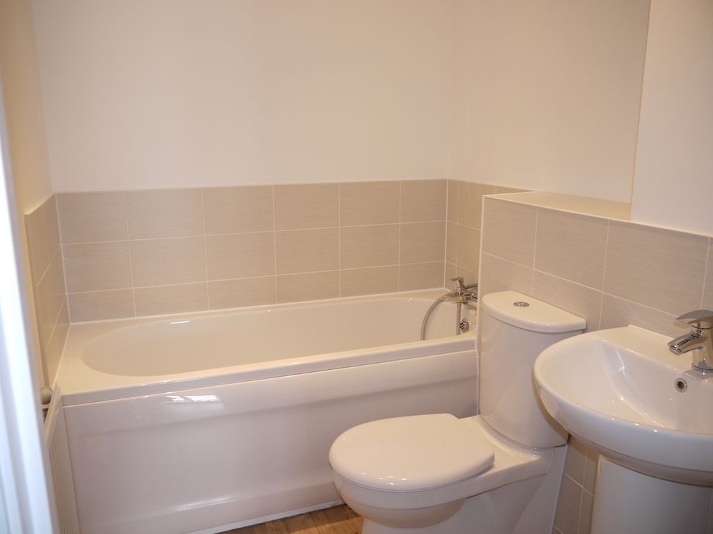 Property photo 3 of 5 Bathroom