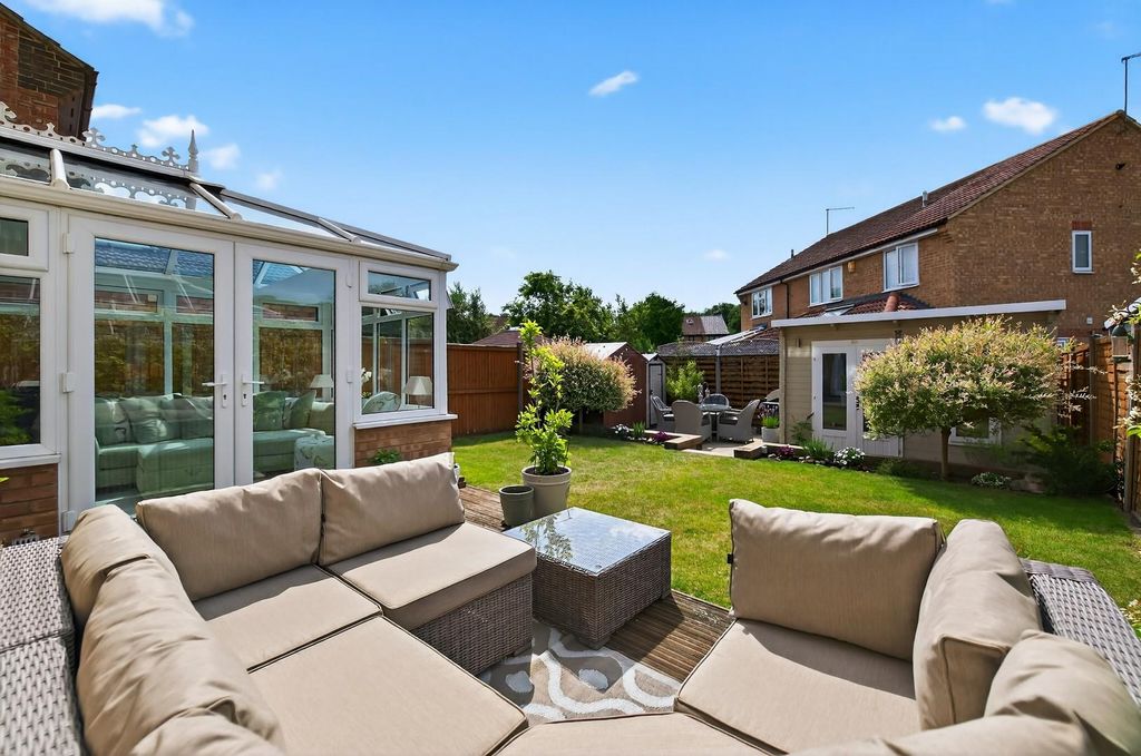 Property photo 2 of 19 Rear Garden