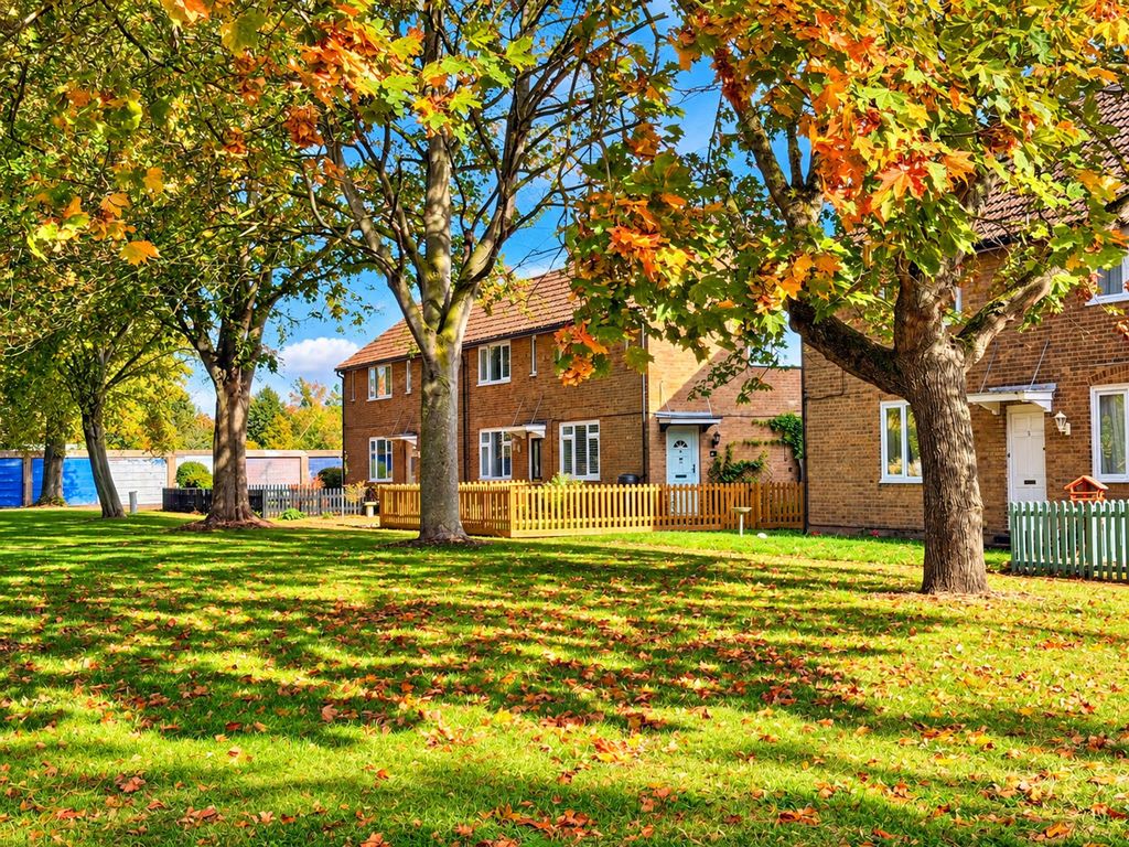 Property photo 2 of 25