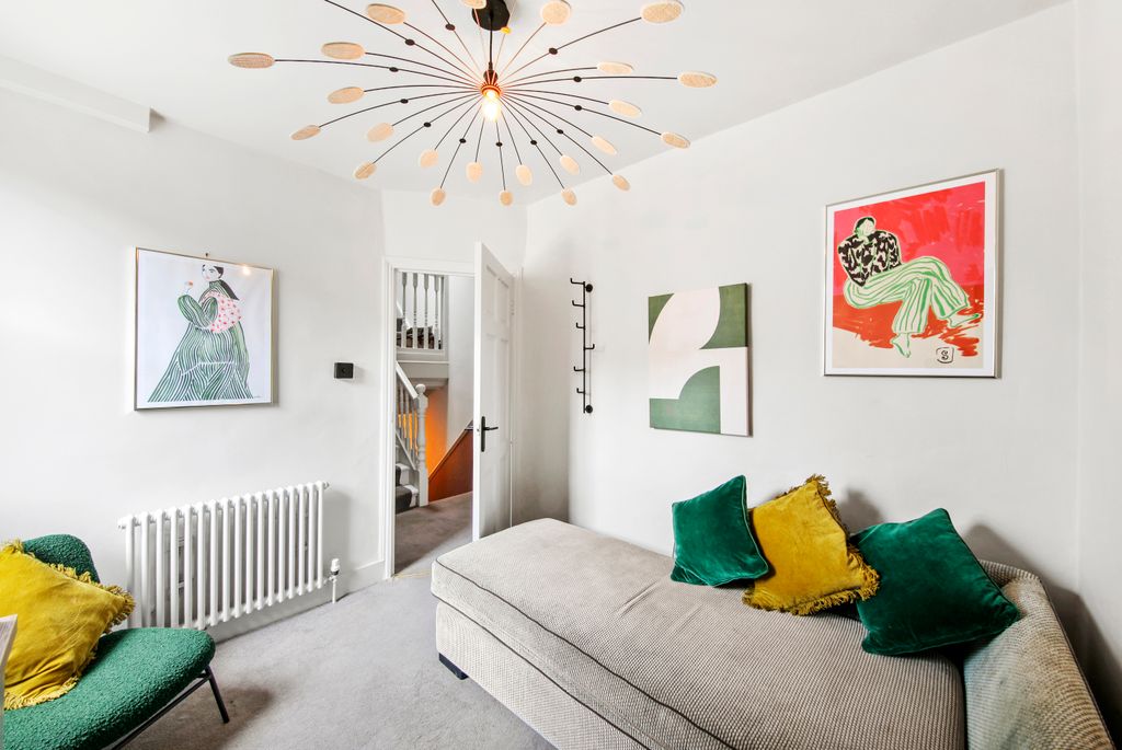 Property photo 2 of 7 2B Clifford Gardens - Chftlecwekrhvyimvr6O