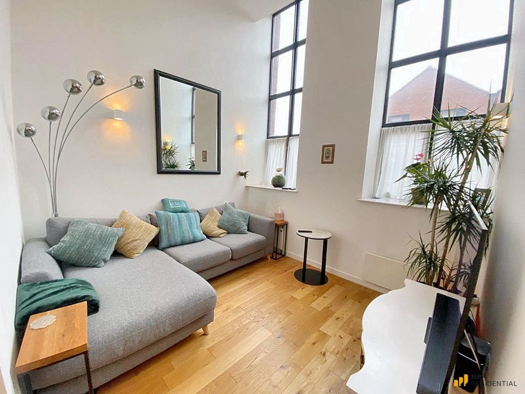 Property photo 2 of 27