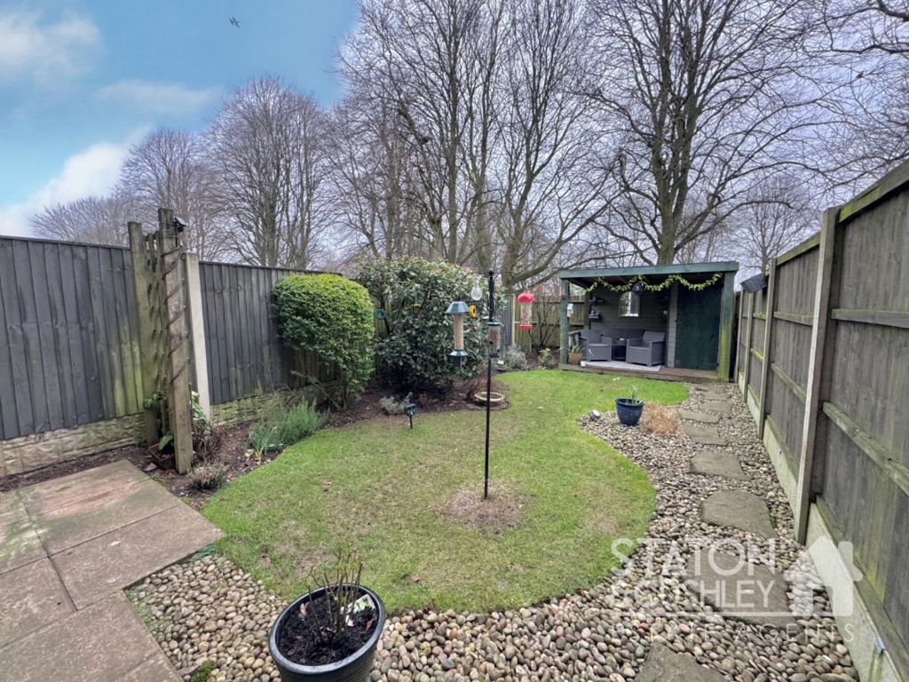 Property photo 2 of 31