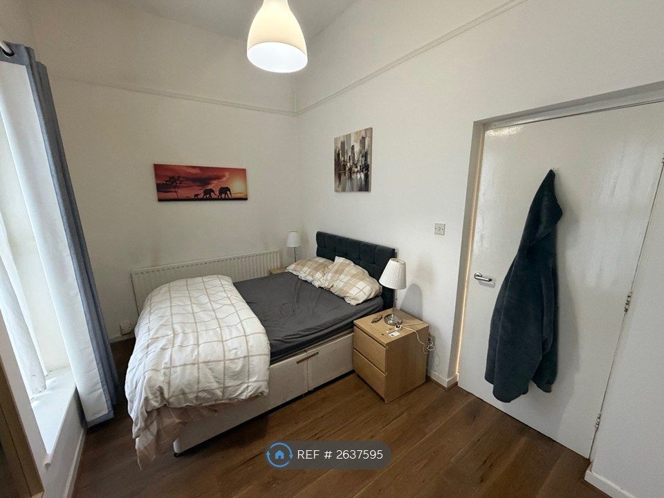 Property photo 3 of 5 Bedroom