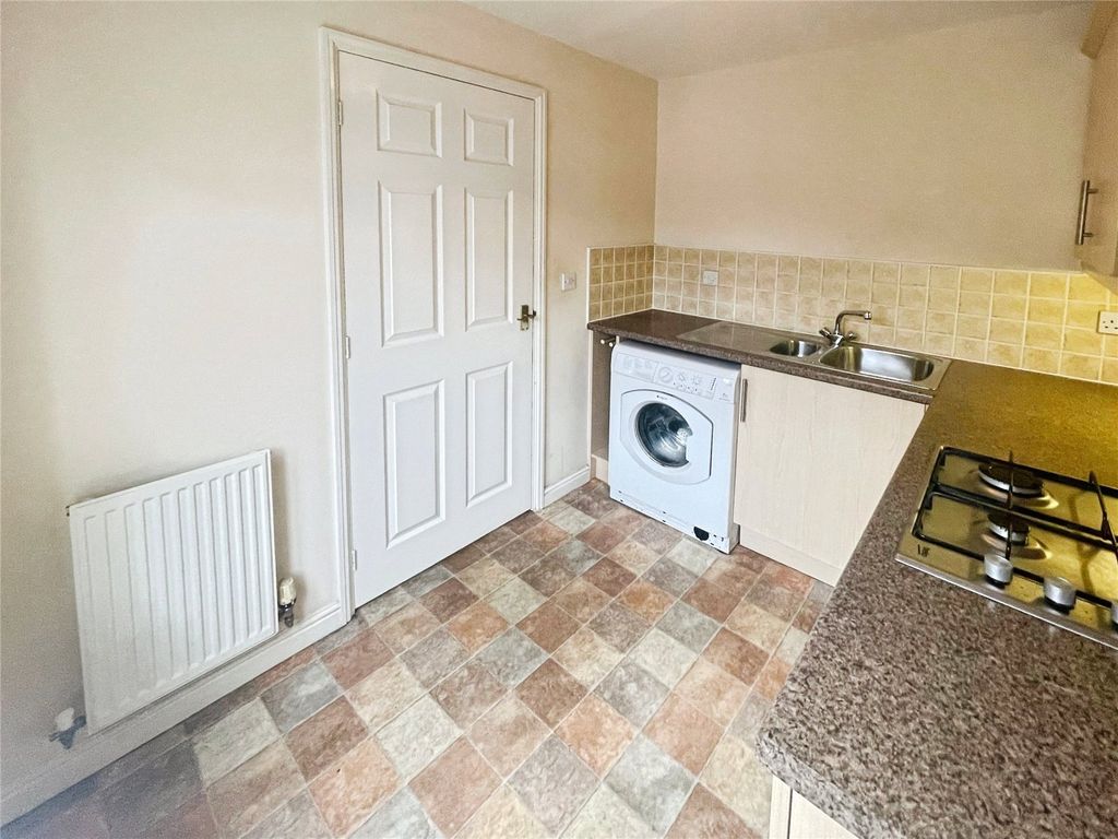 Property photo 2 of 13 Kitchen