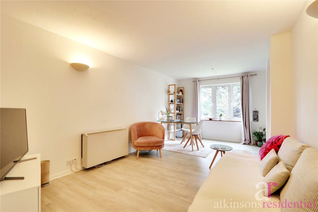 Property photo 1 of 14 Picture No. 11