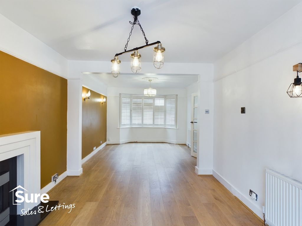 Property photo 3 of 23 3560315