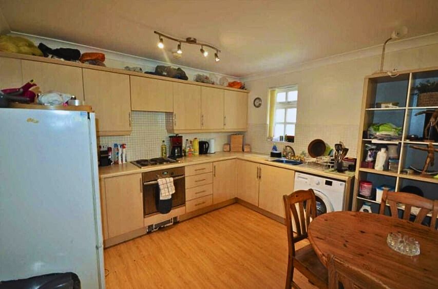 Property photo 3 of 7