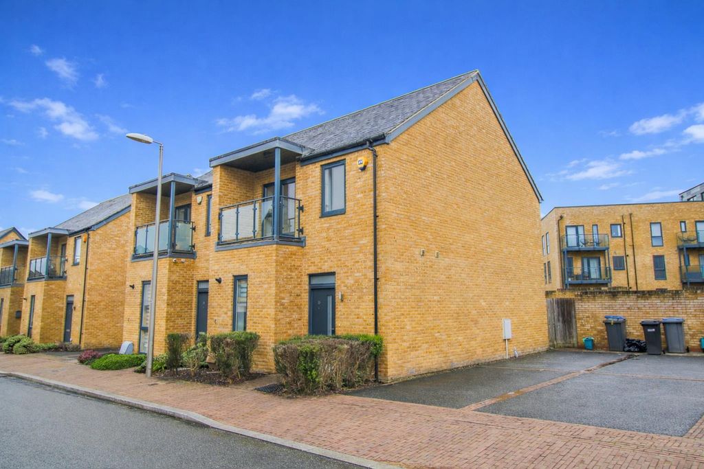 Property photo 1 of 15 Front.Png