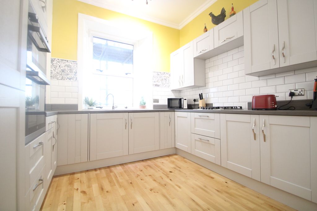 Property photo 1 of 16 Kitchen