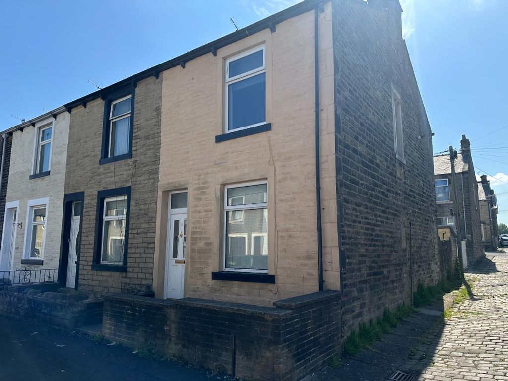 Property photo 2 of 10