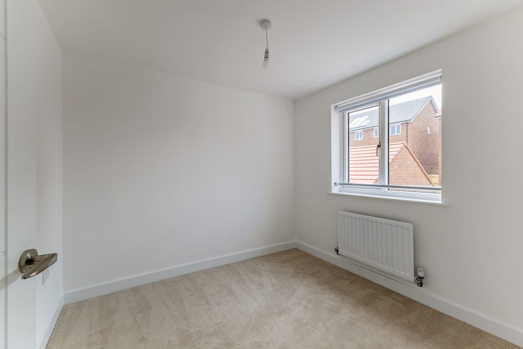 Property photo 3 of 7 Photo