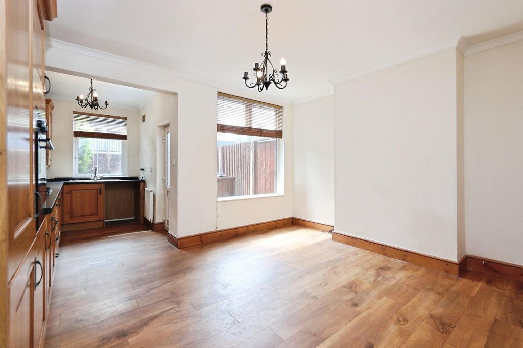 Property photo 3 of 16 Img_7667.Jpg