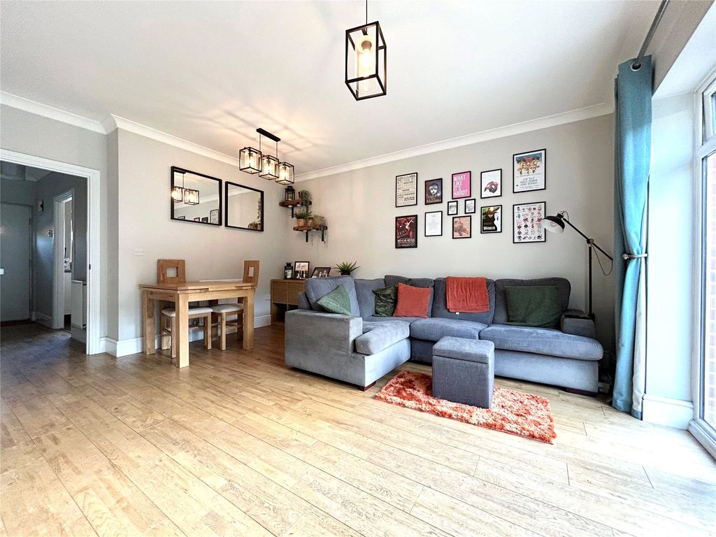 Property photo 2 of 13 Picture No. 03