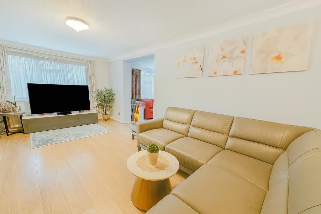 Property photo 2 of 17 02.Png