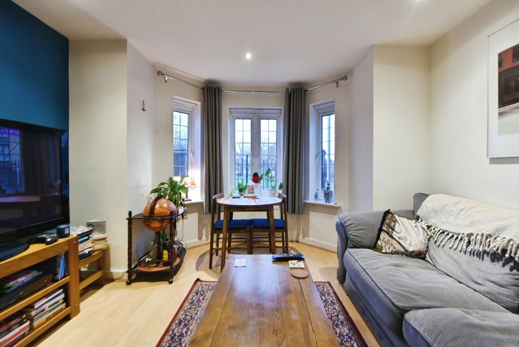 Property photo 2 of 20 Pbox-Img.Jpg