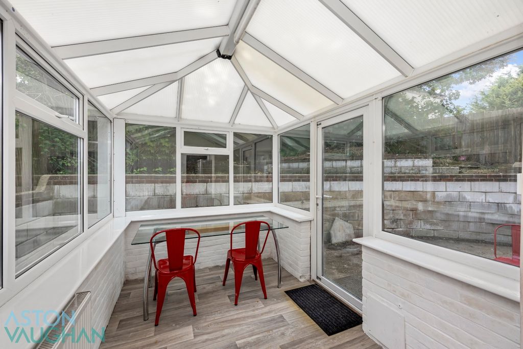 Property photo 3 of 6 5122012