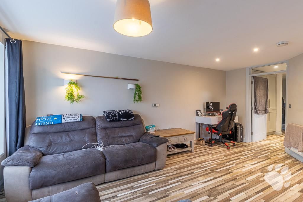 Property photo 3 of 14 Lounge/Diner