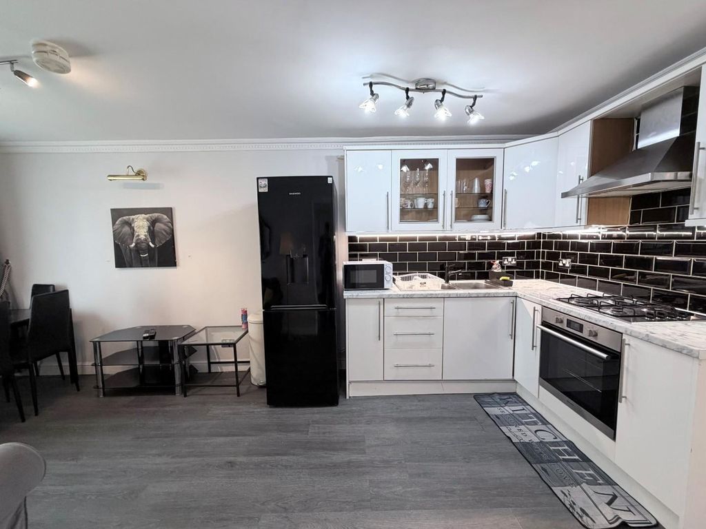 Property photo 2 of 10 2.Jpg