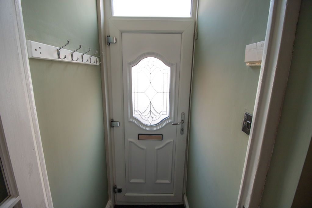 Property photo 2 of 12 Entrance Vestibule