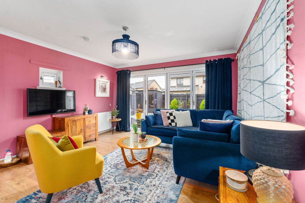 Property photo 2 of 29