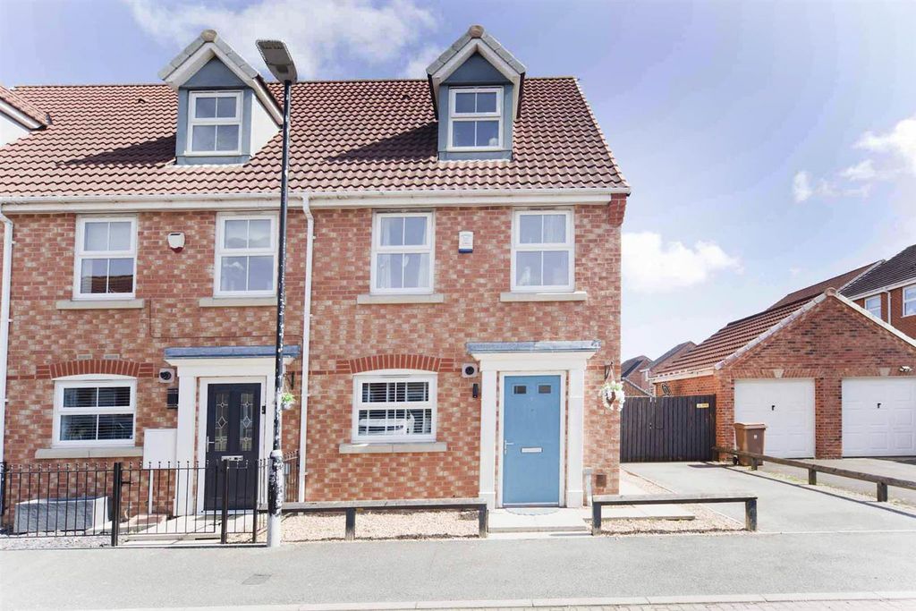 Property photo 1 of 22