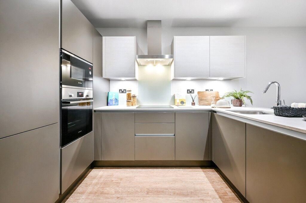 Property photo 1 of 5 1 Bed Flat To Rent Bagleys Ln, London Sw6