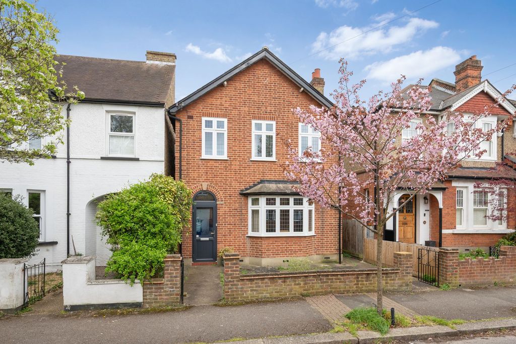 Property photo 1 of 13