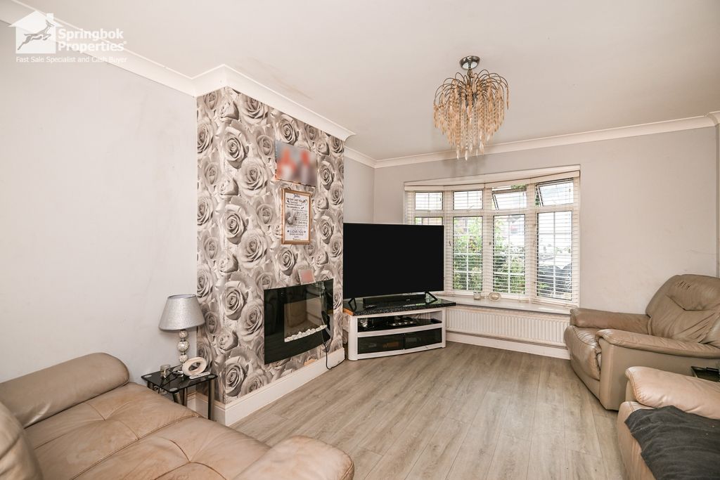 Property photo 2 of 14 Image 4