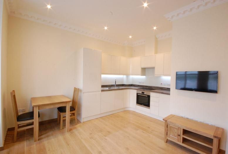 Property photo 2 of 6 Kitchen