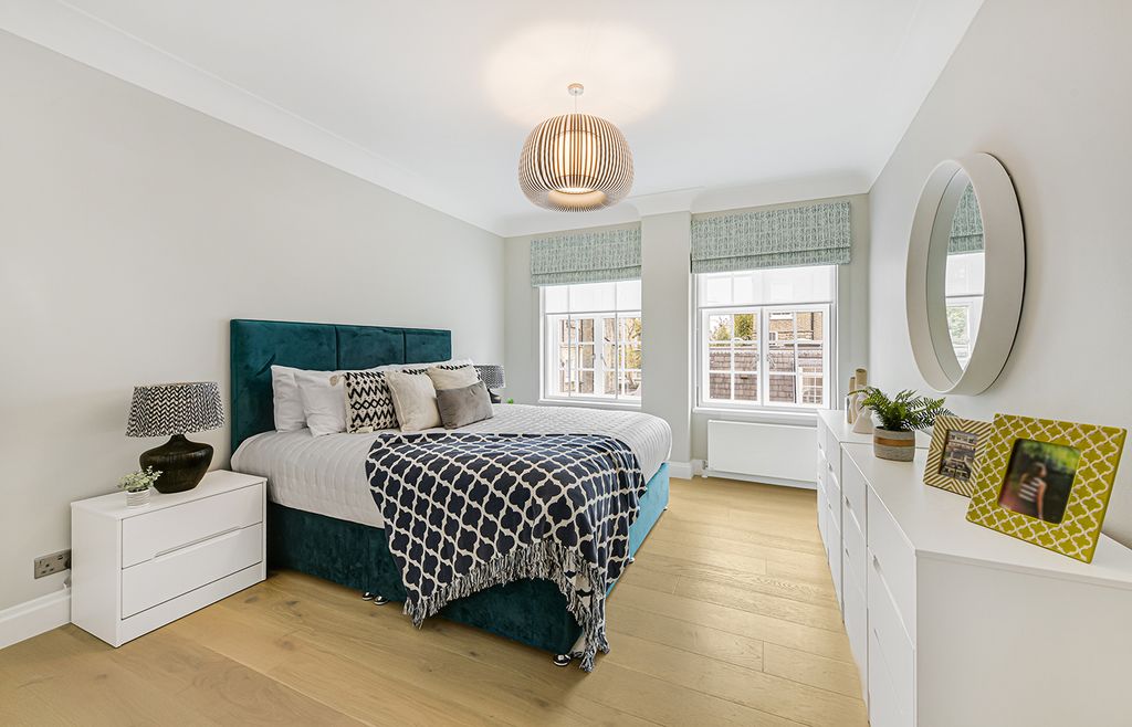 Property photo 2 of 11