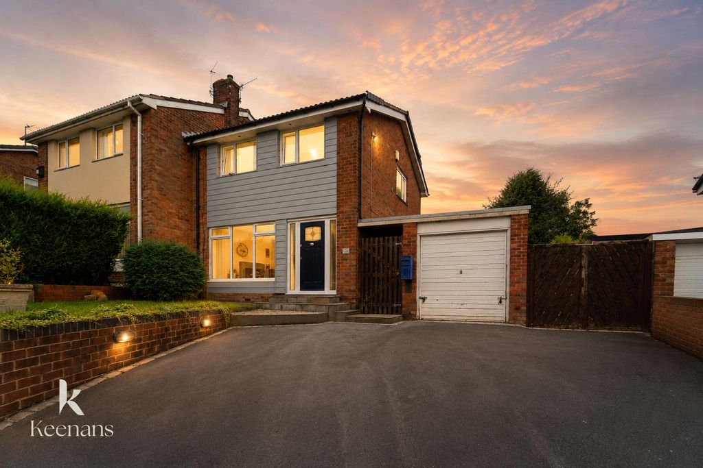 Property photo 3 of 37