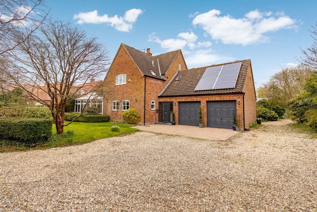 Property photo 1 of 42 4991020