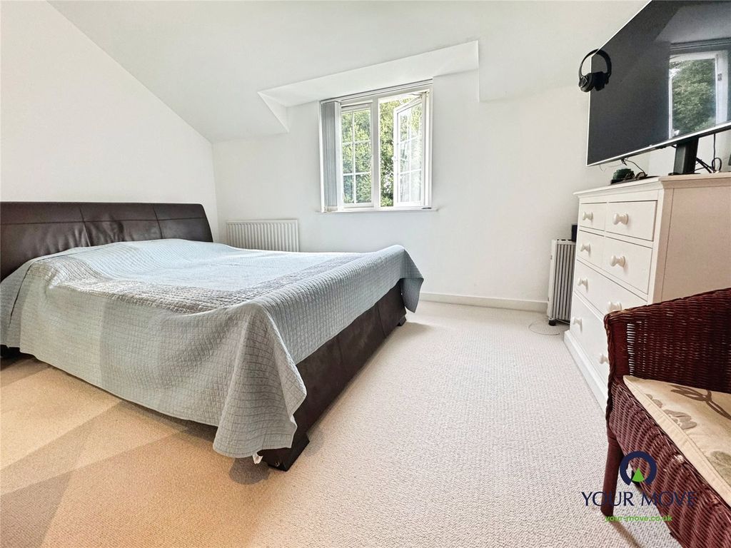 Property photo 3 of 16 Bedroom 1