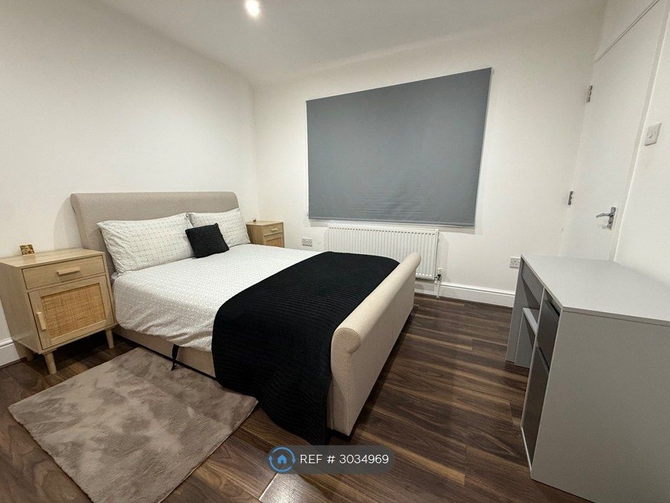 Property photo 1 of 2