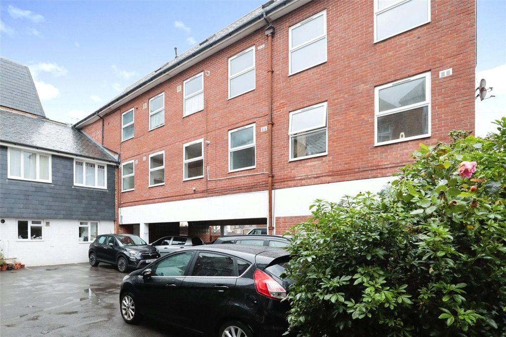 Property photo 1 of 15 Picture No. 04