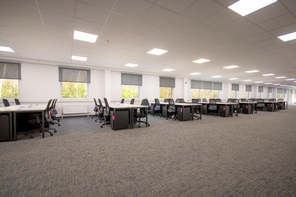 Property photo 3 of 35 Office 