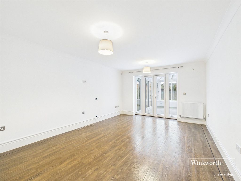 Property photo 3 of 16 Picture No. 07