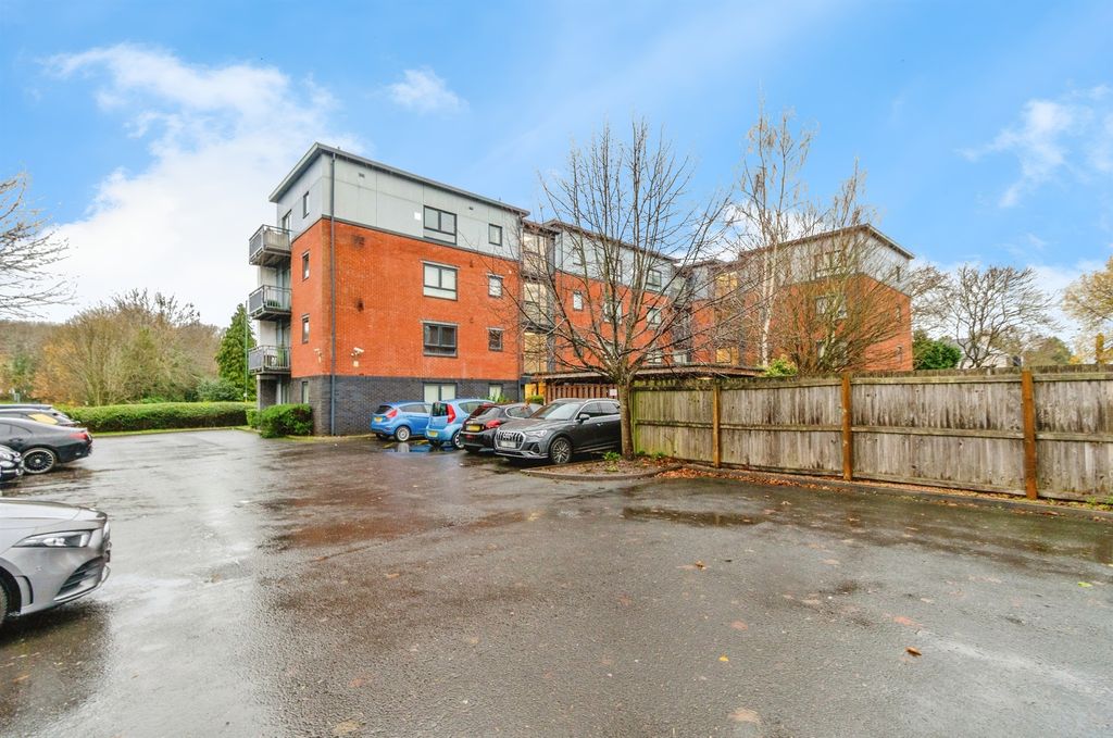 Property photo 2 of 11