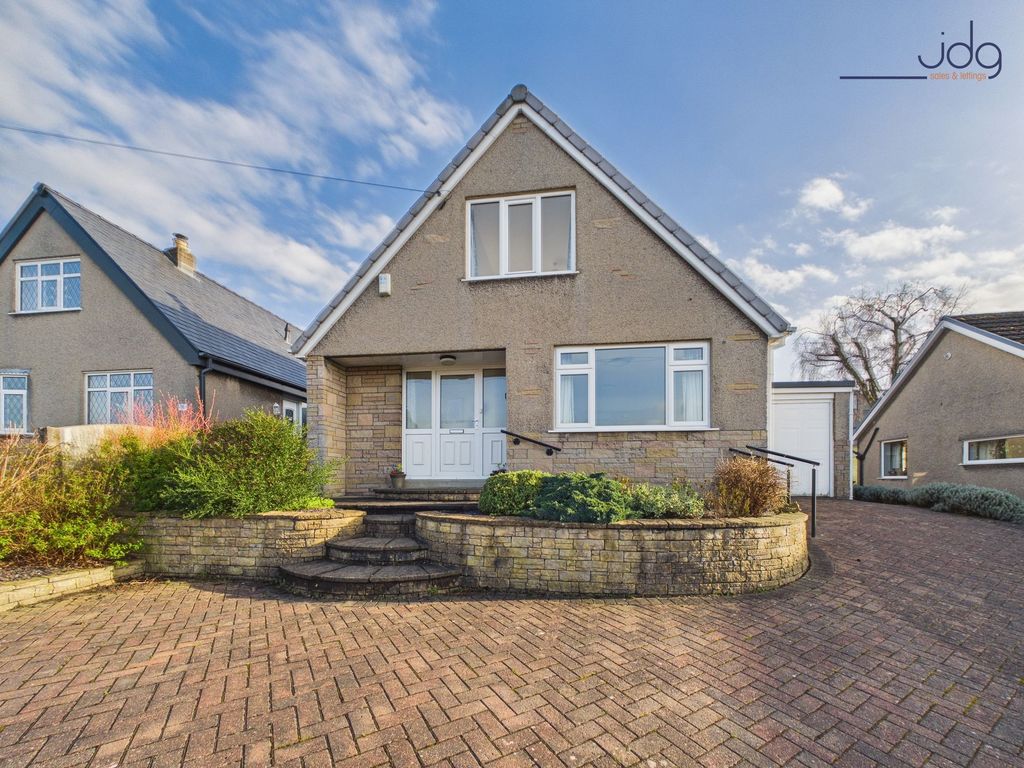 Property photo 1 of 16 Welcome To Hawthorn Avenue